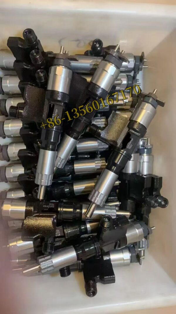 095000-8933 Fuel Injector for Isuzu 6HK1 4HK1 Diesel Engine