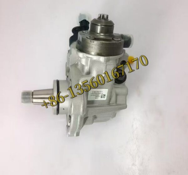 0445010511 33100-2F000 Fuel Injection Pump For HYUNDAI ix35, SANTA Fé III, GRAND SANTA Fé, KIA CARNIVAL / GRAND CARNIVAL, SORENTO, SPORTAGE - Image 3